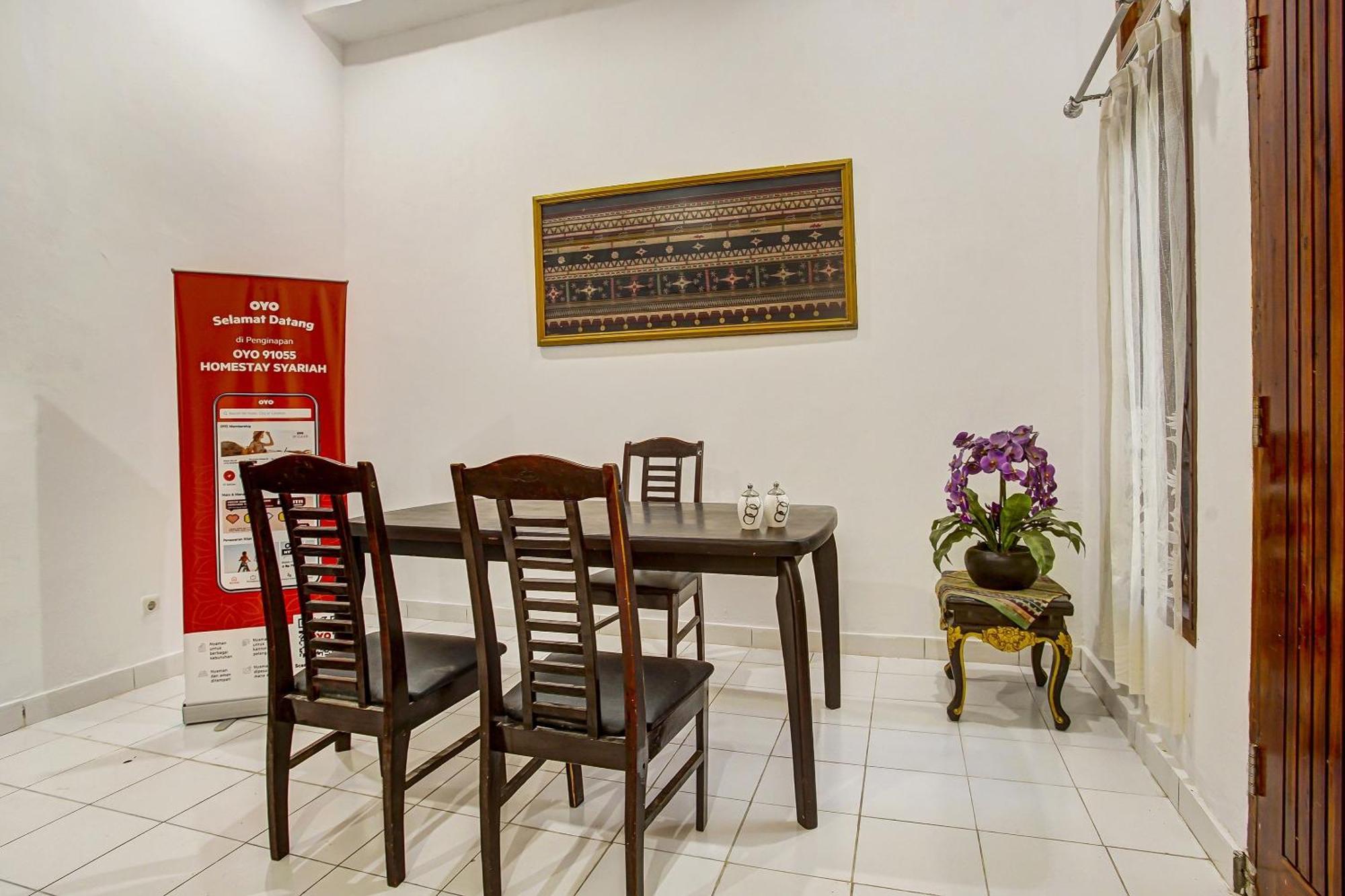 Super Oyo 91055 Homestay Syariah Bandar Lampung Exteriör bild