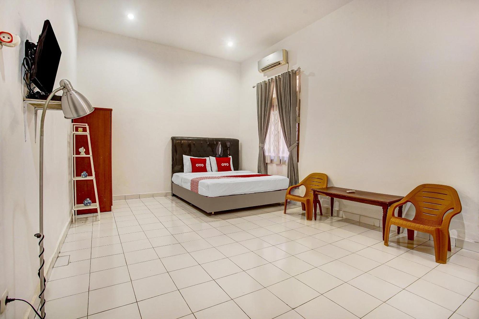 Super Oyo 91055 Homestay Syariah Bandar Lampung Exteriör bild